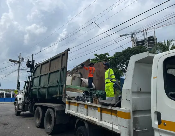 ML | Recolección de basura en San Miguelito.