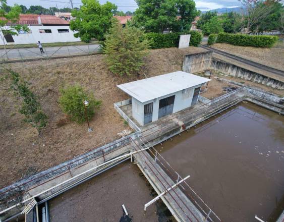 Cortesía | Instalaciones de una planta de tratamiento de aguas resuduales.