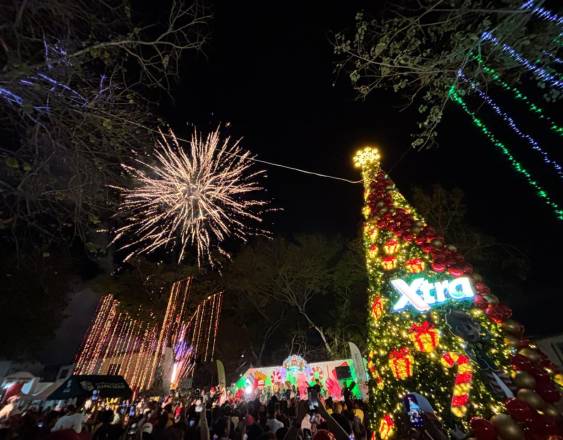 Supermercados Xtra enciende el espíritu navideño en el Parque Heliodoro Patiño en Juan Díaz