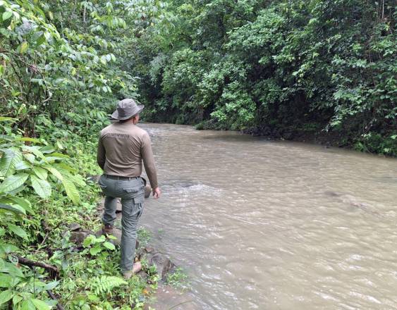 Cortesía | Guardaparques durante el recorrido.