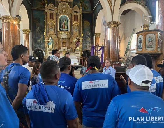 Privados de libertad trabajan en el proyecto de conservación de la iglesia de Santa Ana