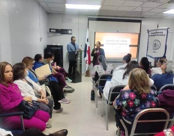 Especialista del Minsa dicta capacitación sobre evaluación temprana de la incontinencia urinaria