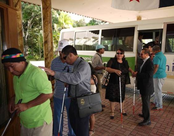 Unión de Ciegos pide atención inclusiva tras el terremoto