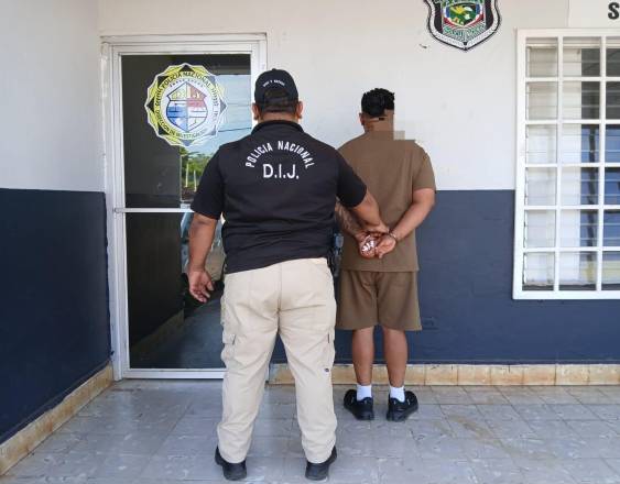 ML | El sujeto aprehendido en el Parque 8 de Diciembre.