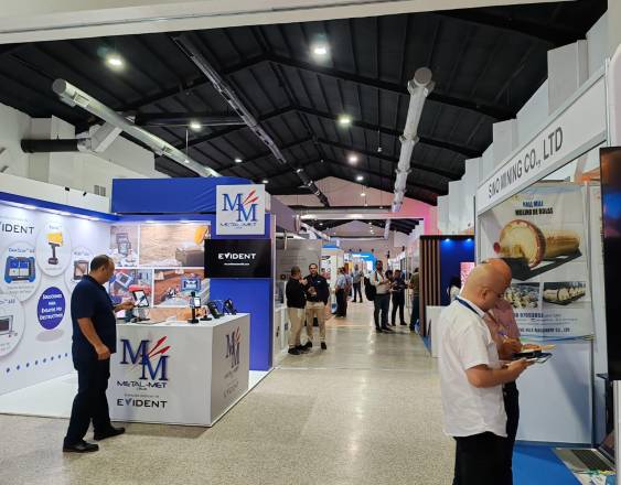 Dieciocho ferias y congresos programados para este mes