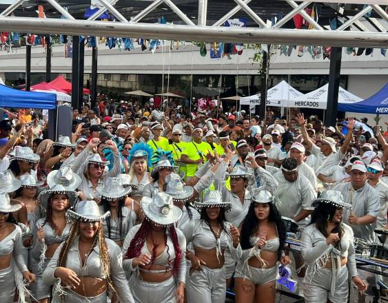Casco Peatonal reunió a más de 5,000 personas en el “Comparsódromo”