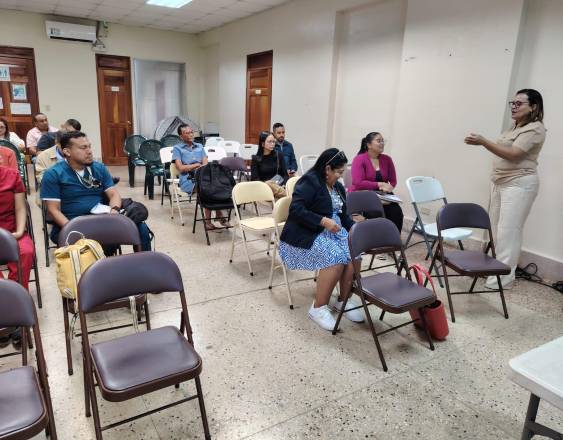 ML | Capacitan a médicos.