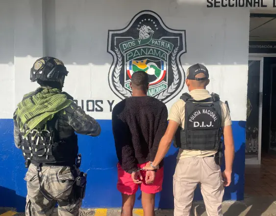 ML | Una de las personas capturadas.