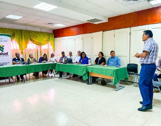 Cortesía | Personal de salud durante la jornada de capacitación.