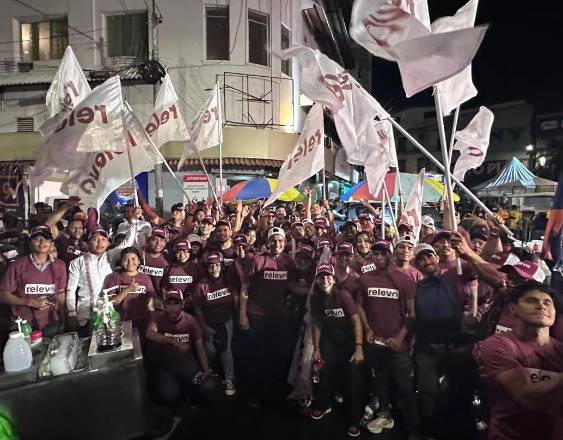 ML | Miembros del movimiento político RELEVO.