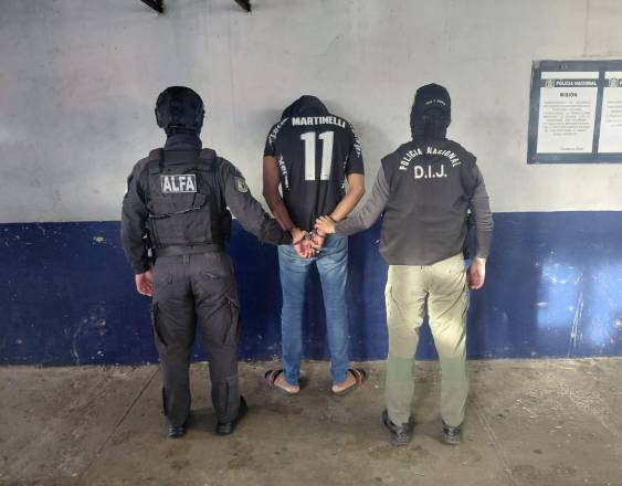 ML | Una de las personas capturadas en la operación.