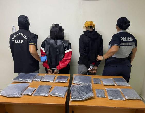 Aprehenden a dos personas con presunta droga en el Aeropuerto de Tocumen