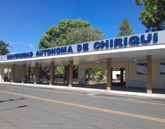 Cortesía | Entrada principal de la Universidad Autónoma de Chiriquí (Unachi).