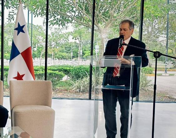 ML | El ministro Juan Carlos Navarro.