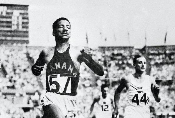 Lloyd LaBeach llevó al país al podio olímpico