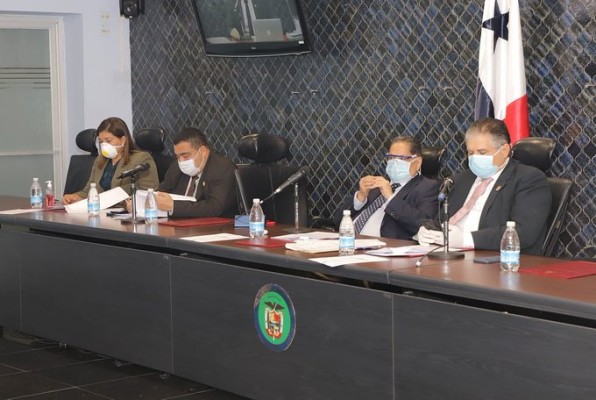 Comisión de Credenciales aprueba segundo bloque de reformas al reglamento de la Asamblea
