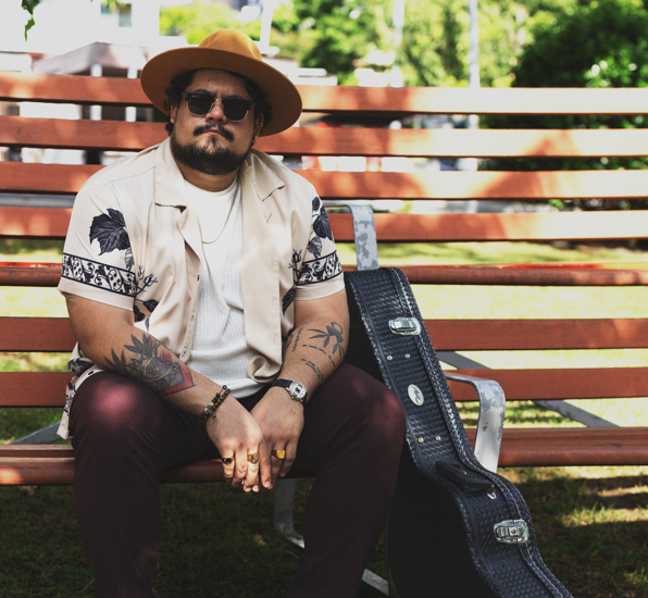 Carlos Vallarino trae producción latina
