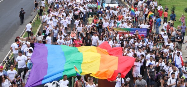 Buscan espacios de diálogo para la comunidad gay en Panamá