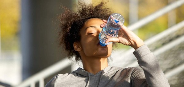 ¿Cómo la hidratación puede ayudarte en la recuperación por un virus?