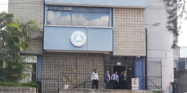 Presidentes analizan reformar o cerrar el Parlamento Centroamericano