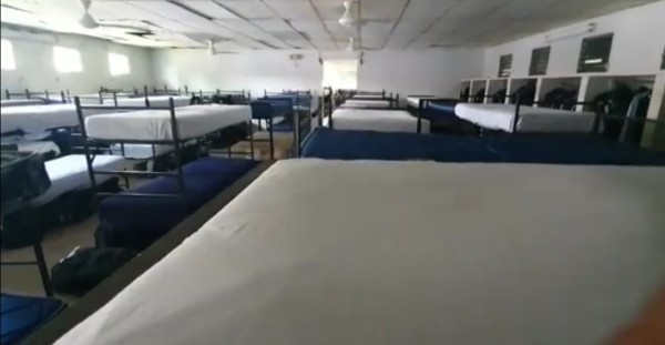 Unidad de Policía denuncia falta de camas en Instituto Superior Policial; autoridades desmienten y anuncian que tomarán medidas disciplinarias