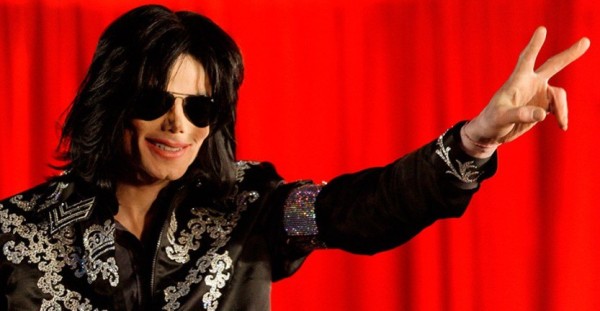 Documental acusa a Michael Jackson de abusos y herederos protestan
