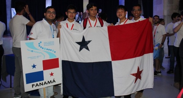 Panamá gana medallas y mención de honor en olimpiada de matemática internacional