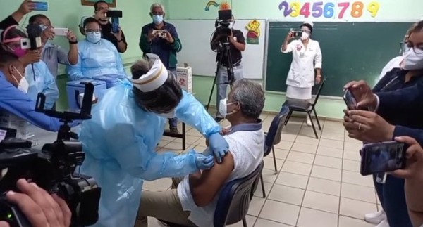 Esperan aplicar la vacuna contra el Covid-19 a 39 mil 285 personas en Chiriquí