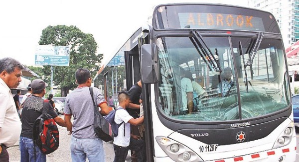 Gabinete aprueba extensión al contrato entre First Transit y Mi Bus