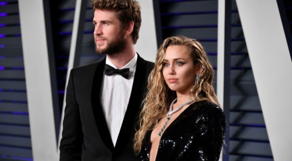 Miley Cyrus desmiente que separación del actor Liam Hemsworth sea por infidelidad