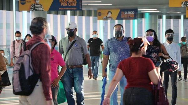 El Metro de Panamá reitera que es obligatorio el uso de mascarilla y pantalla facial