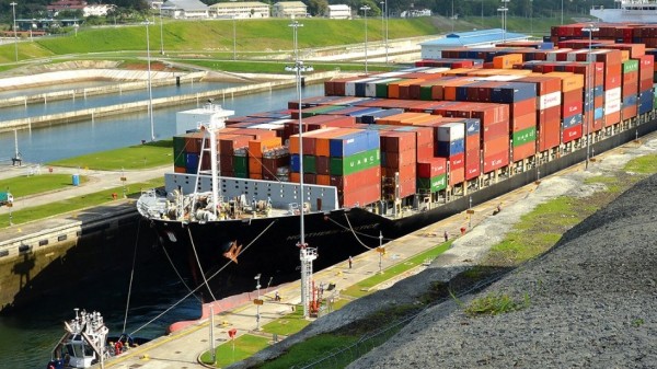 Canal de Panamá supera sus expectativas pese a guerra comercial EEUU-China