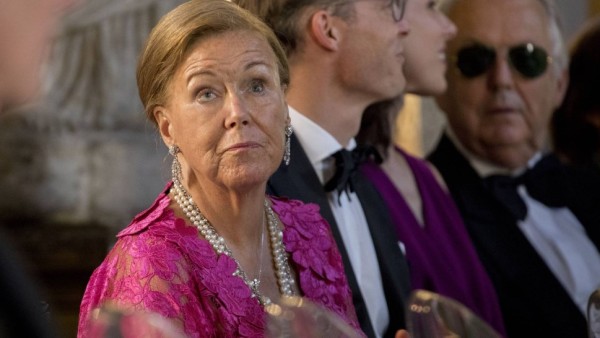 La familia real holandesa en duelo por la muerte de la princesa Cristina