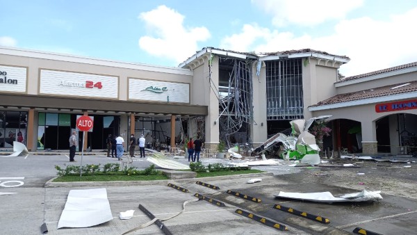 Explosión en Coronado deja 15 locales afectados, todo inició en un restaurante