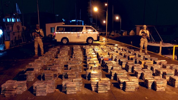 Incautan 2,560 paquetes de droga al norte de Isla Grande en Colón; hay 6 detenidos