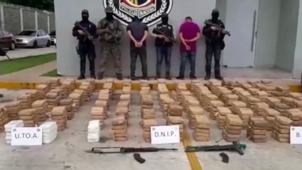 Hombres vinculados al decomiso de drogas y armas de guerra en Juan Díaz quedarán detenidos