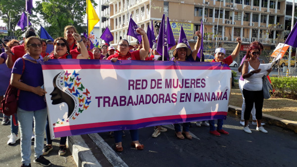 Red de Mujeres Trabajadoras exige cumplir con licencias de maternidad