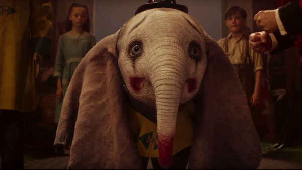 Tim Burton, un 'bicho raro' identificado con 'Dumbo'