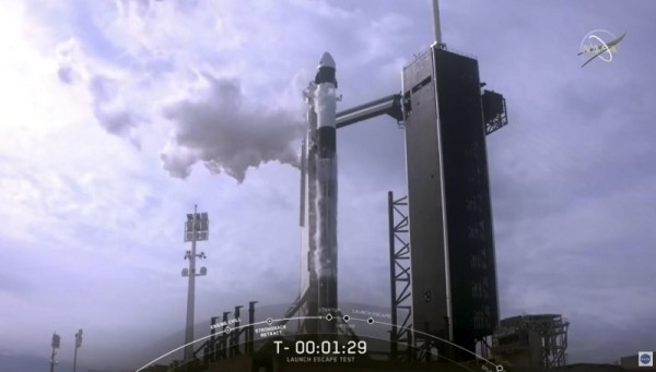 SpaceX logra exitosa última prueba antes del lanzamiento de astronautas de la NASA