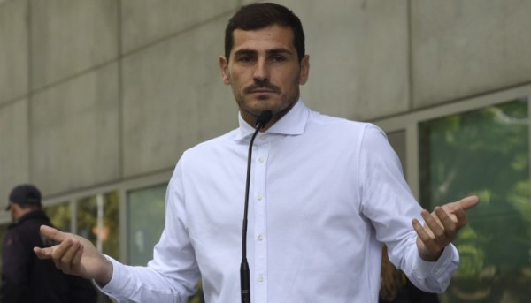 Dos meses después de su infarto, Casillas se une al equipo directivo del Oporto