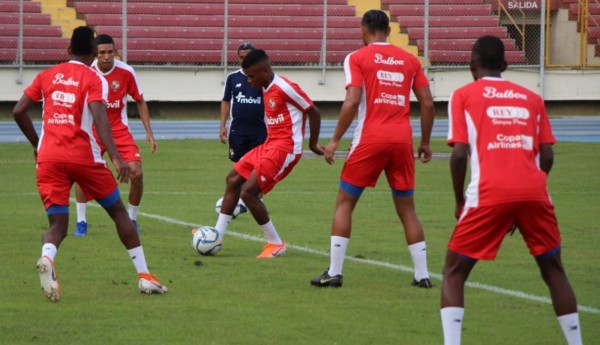 Técnico Gallego tiene al equipo para partidos de Liga de Naciones ante Bermuda