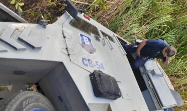 Vuelco de un camión blindado dejó una víctima fatal