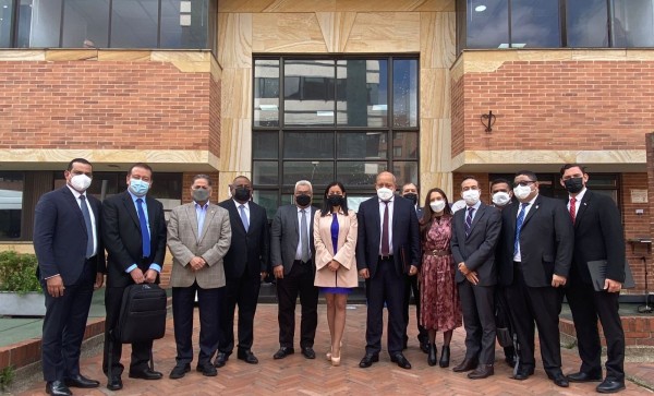 Autoridades y diputados panameños visitan Colombia para conocer la aplicación de la Ley de Extinción de Dominio