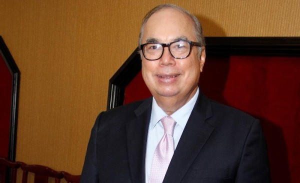 Lau: No tenemos injerencia en el orden que el proveedor despacha las vacunas