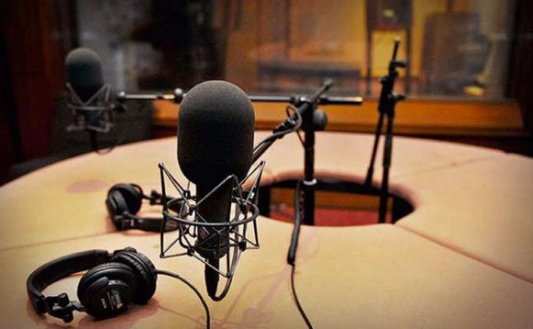 Abogados piden desenmascarar la venta de Radio Panamá