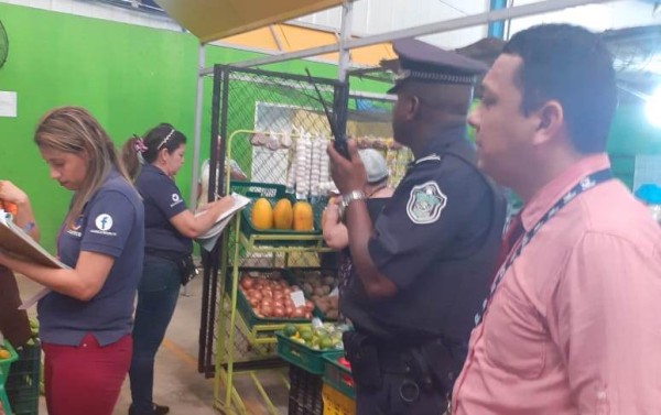 Sanciona a 19 comerciantes en La Chorrera por incumplir el Control de Precios