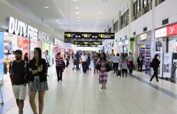Panamá retuvo más de 58.000 dólares mal declarados por viajeros