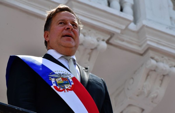 Presentan denuncia contra expresidente Juan Carlos Varela