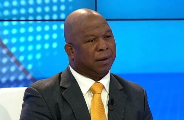 Excomisionado de la Policía es el nuevo gerente de Seguridad y Transporte de la Caja de Ahorros