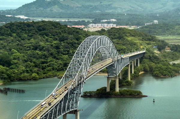 Panamá reabre más sectores económicos y flexibiliza cuarentena por la COVID-19